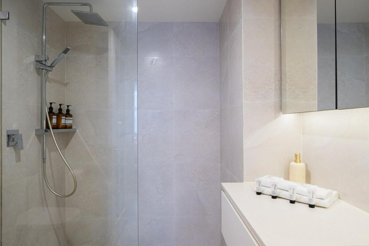 1br Tropical Escape With Heated Pools Sauna Bbq Apartment Gold Coast