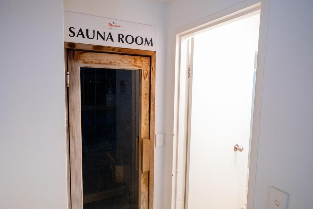 1br Tropical Escape With Heated Pools Sauna Bbq *