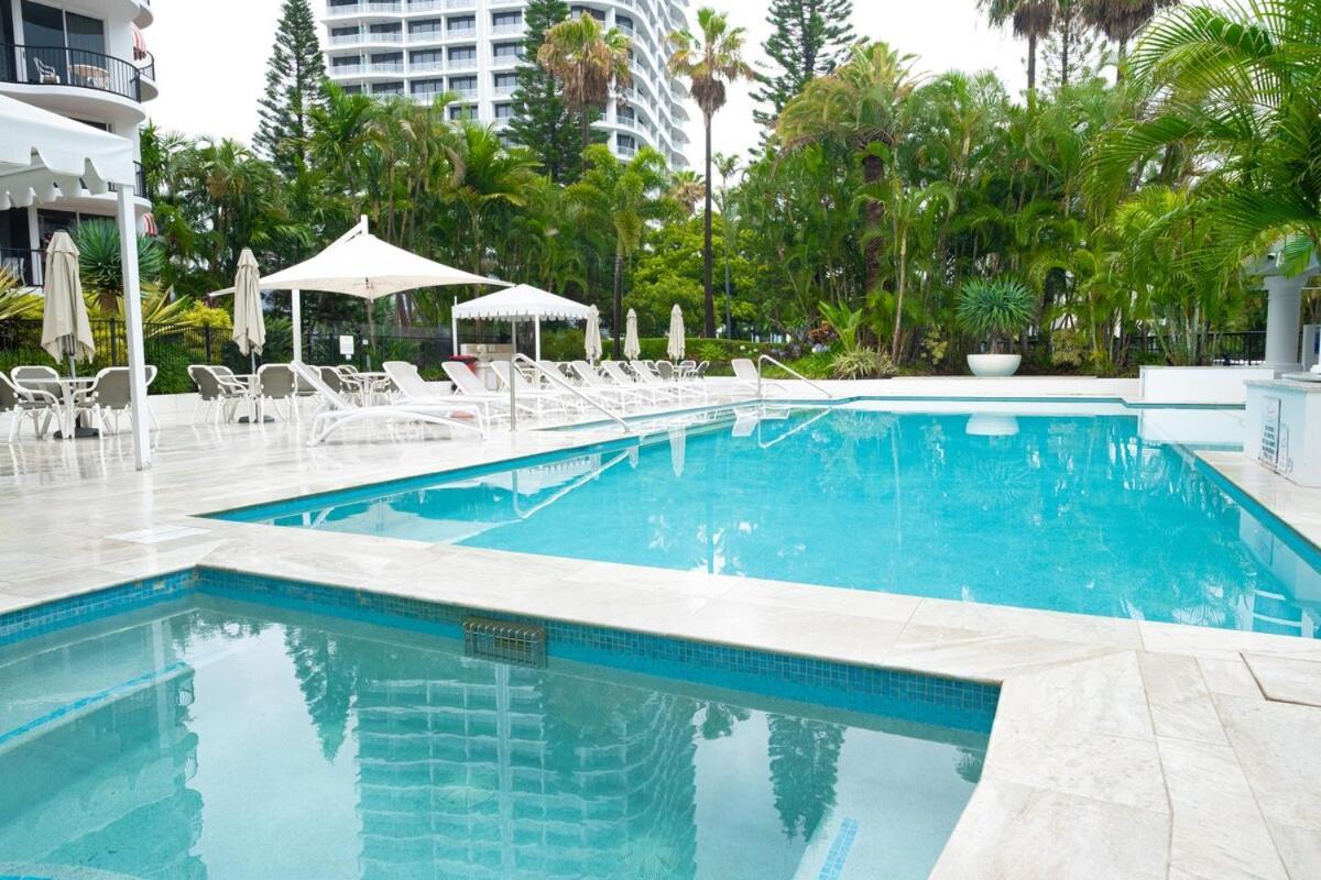 1br Tropical Escape With Heated Pools Sauna Bbq *