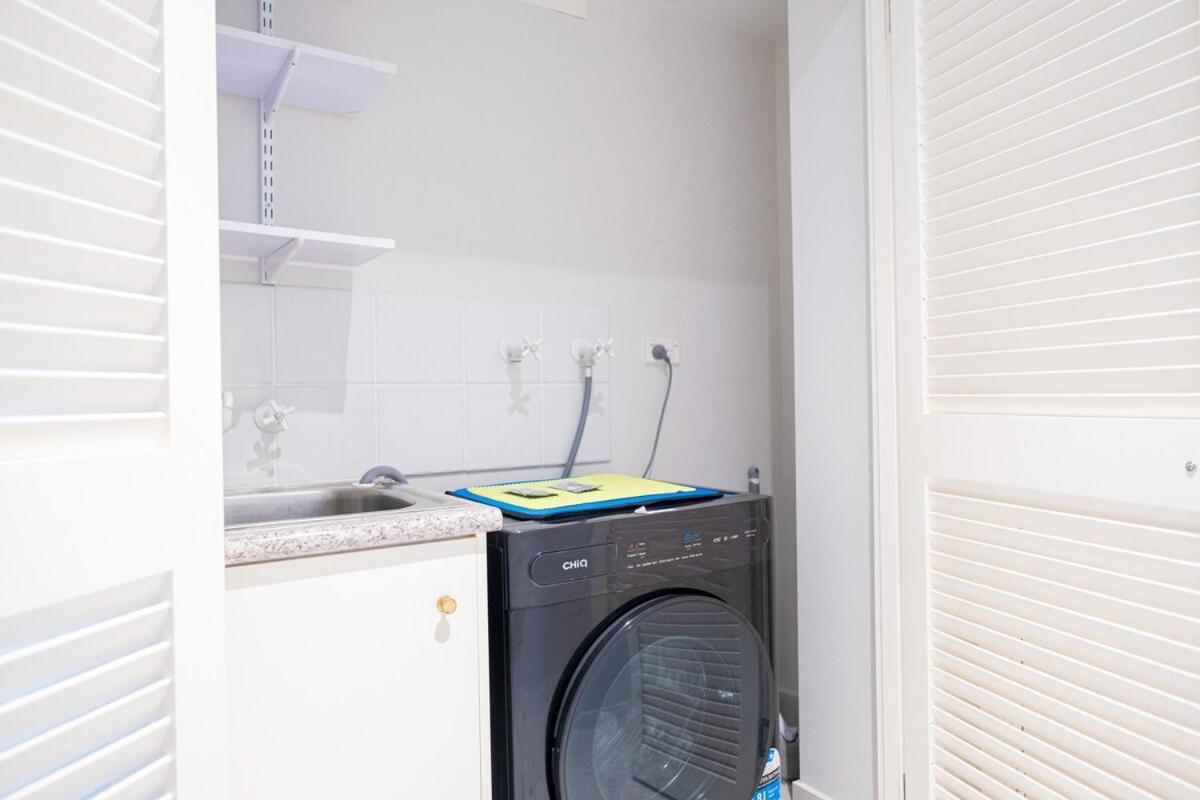 1br Tropical Escape With Heated Pools Sauna Bbq * Gold Coast