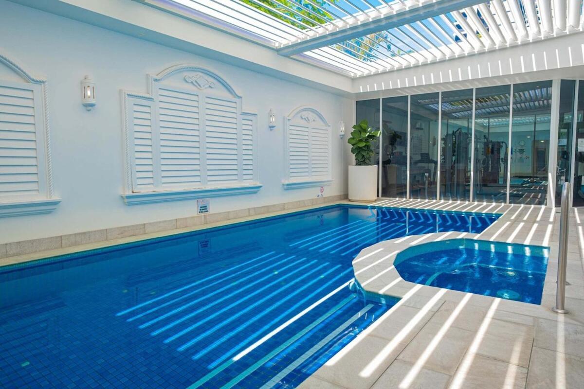 1br Tropical Escape With Heated Pools Sauna Bbq Apartment *