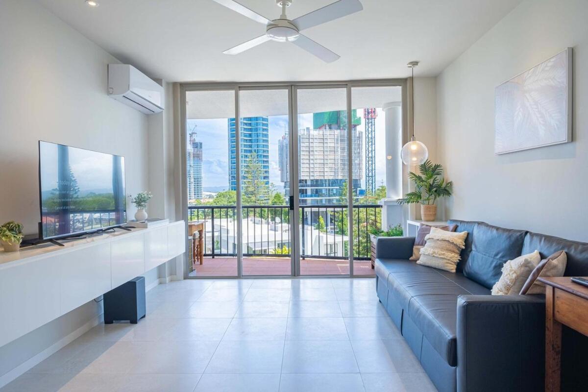 1br Tropical Escape With Heated Pools Sauna Bbq Apartment Gold Coast
